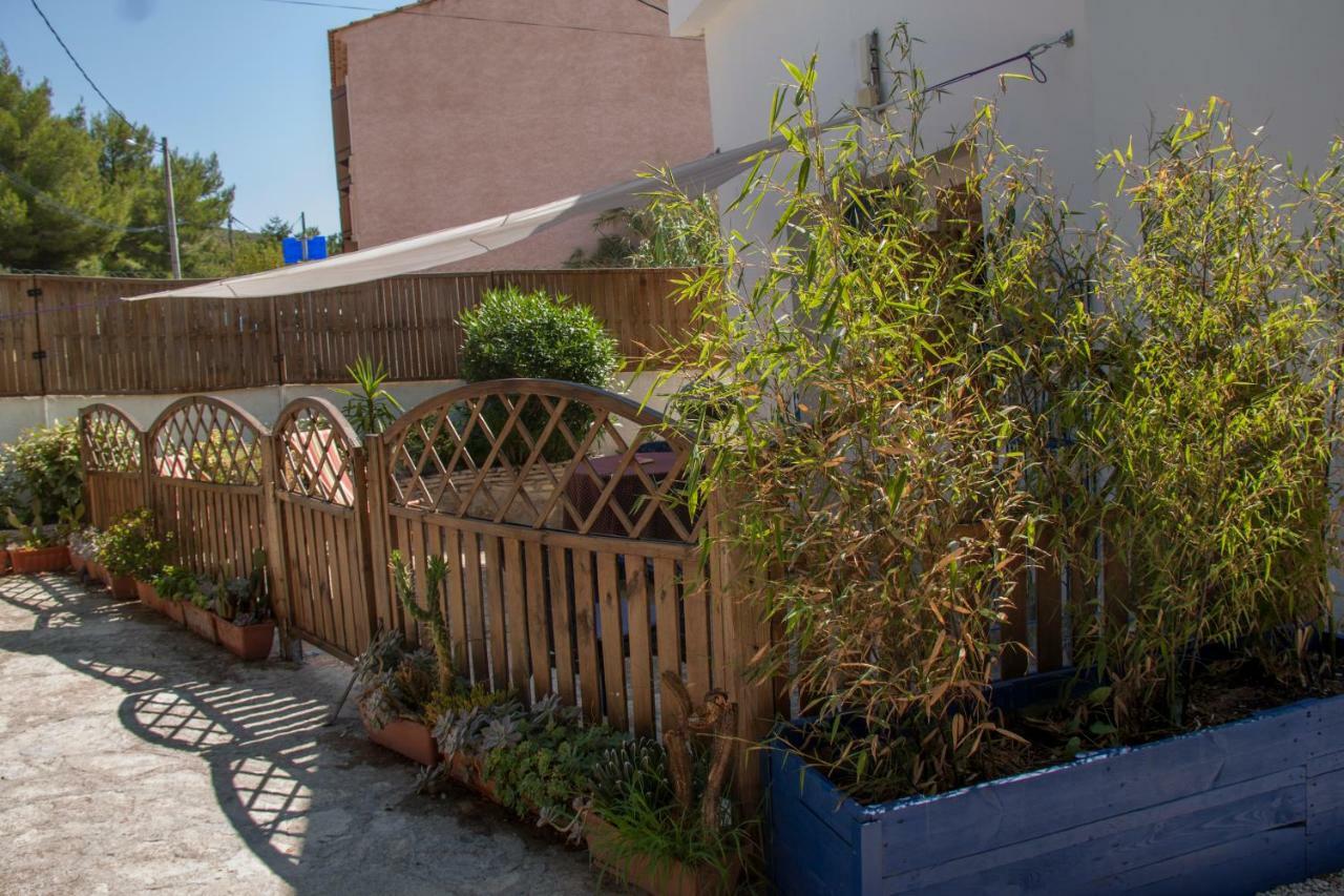 Maison D'Hote Du Jas Ensues-la-Redonne Exterior foto